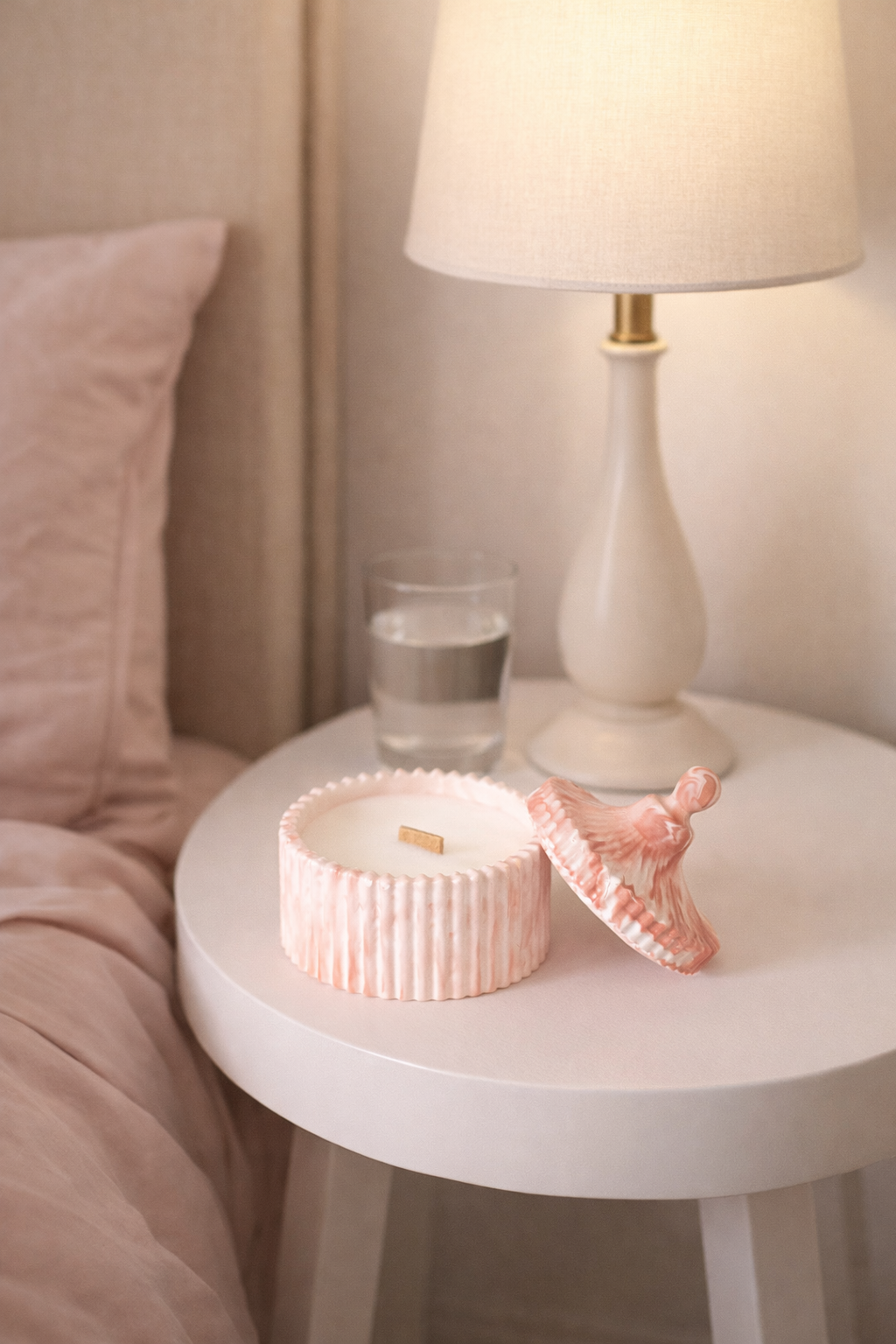 Świeca sojowa " Marmur Ember"-świeca sojowa w szkatułce