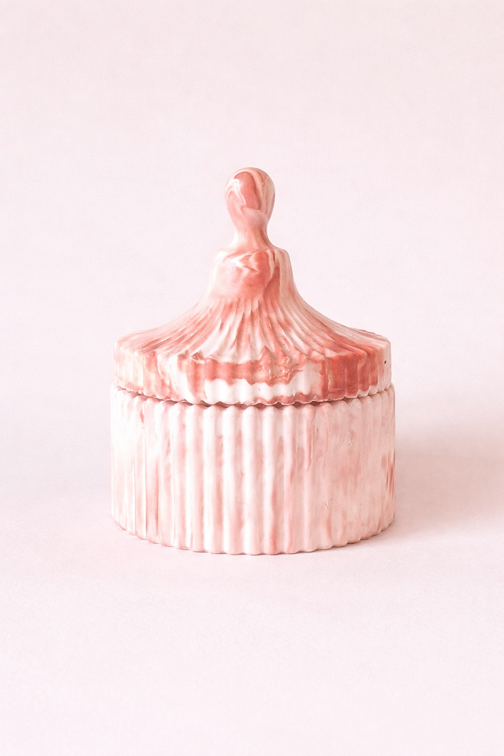 Świeca sojowa " Marmur Ember"-świeca sojowa w szkatułce